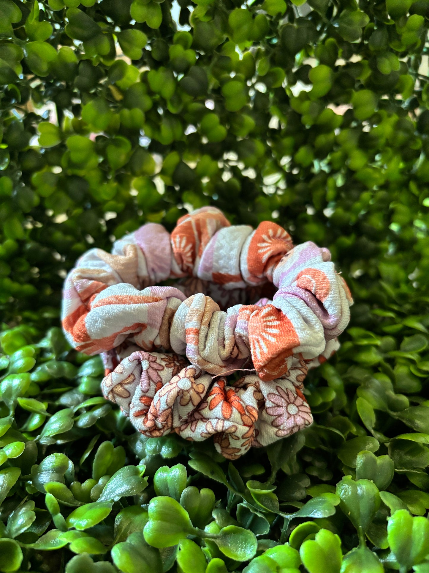 Retro Flower Scrunchie