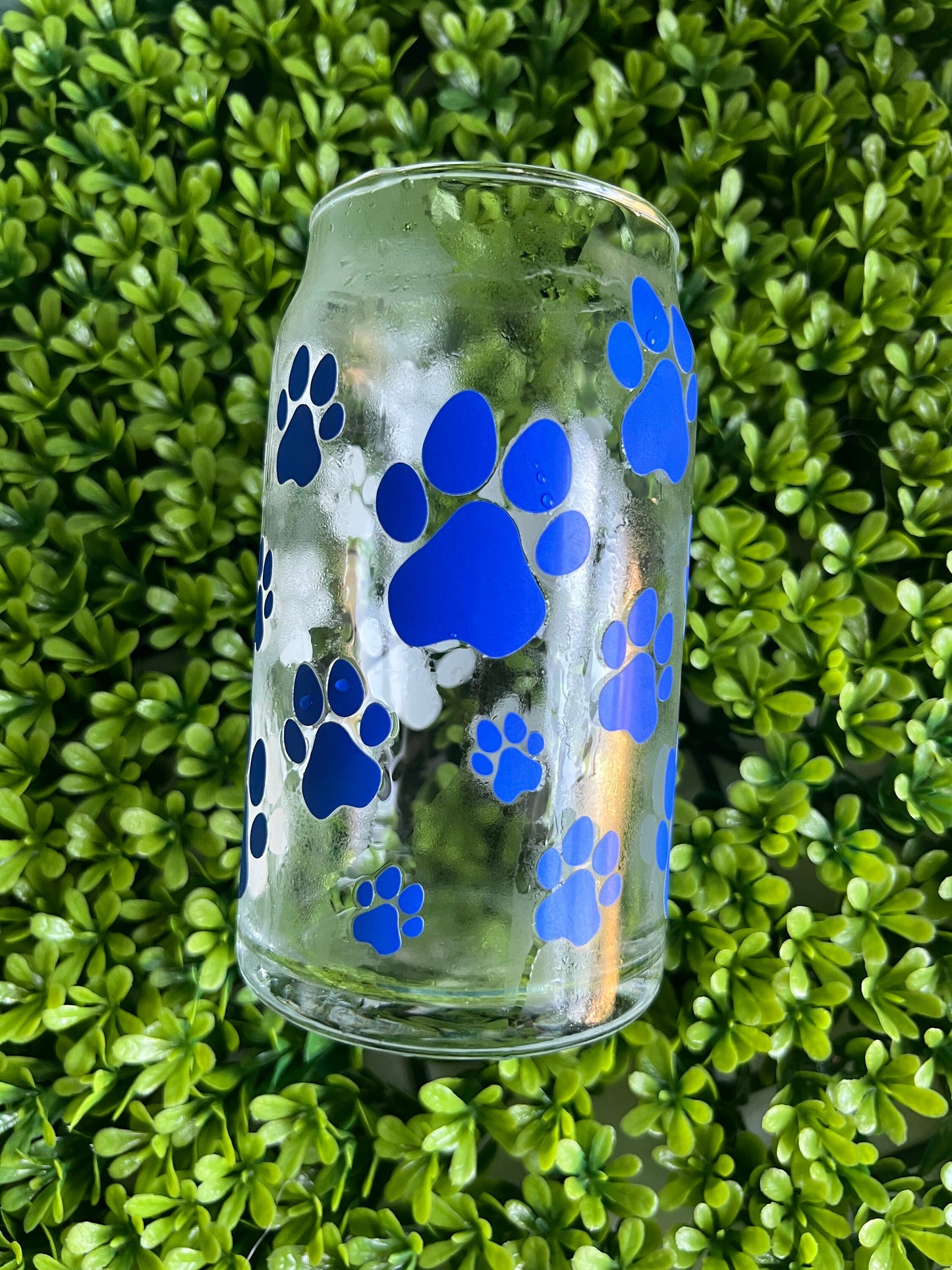 Color changing paw print can glasses